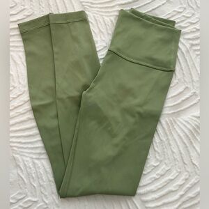 Lululemon Green Wunder Under Leggings Size 6